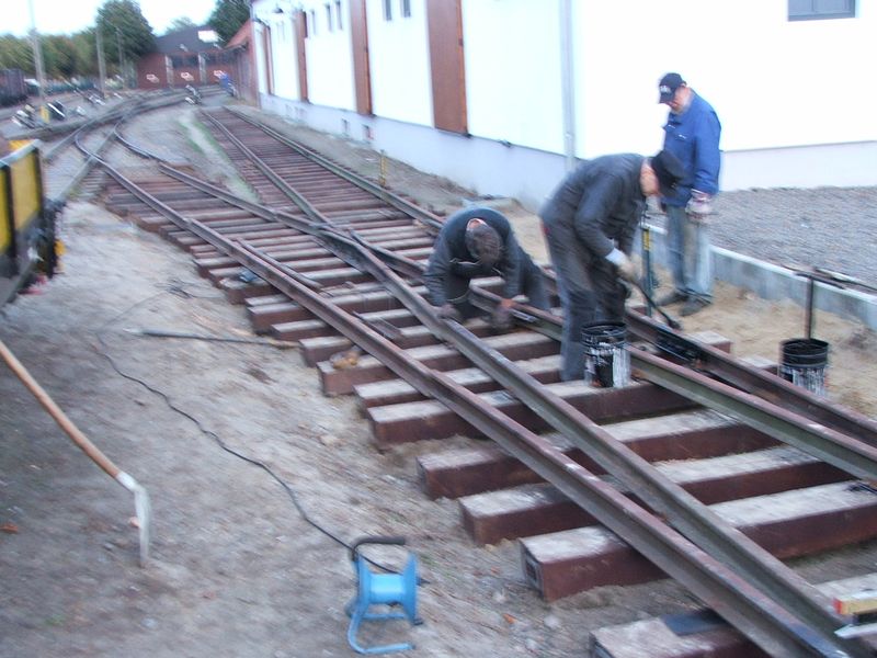 2009-10-01, Museumbahn Weichenbau39.JPG